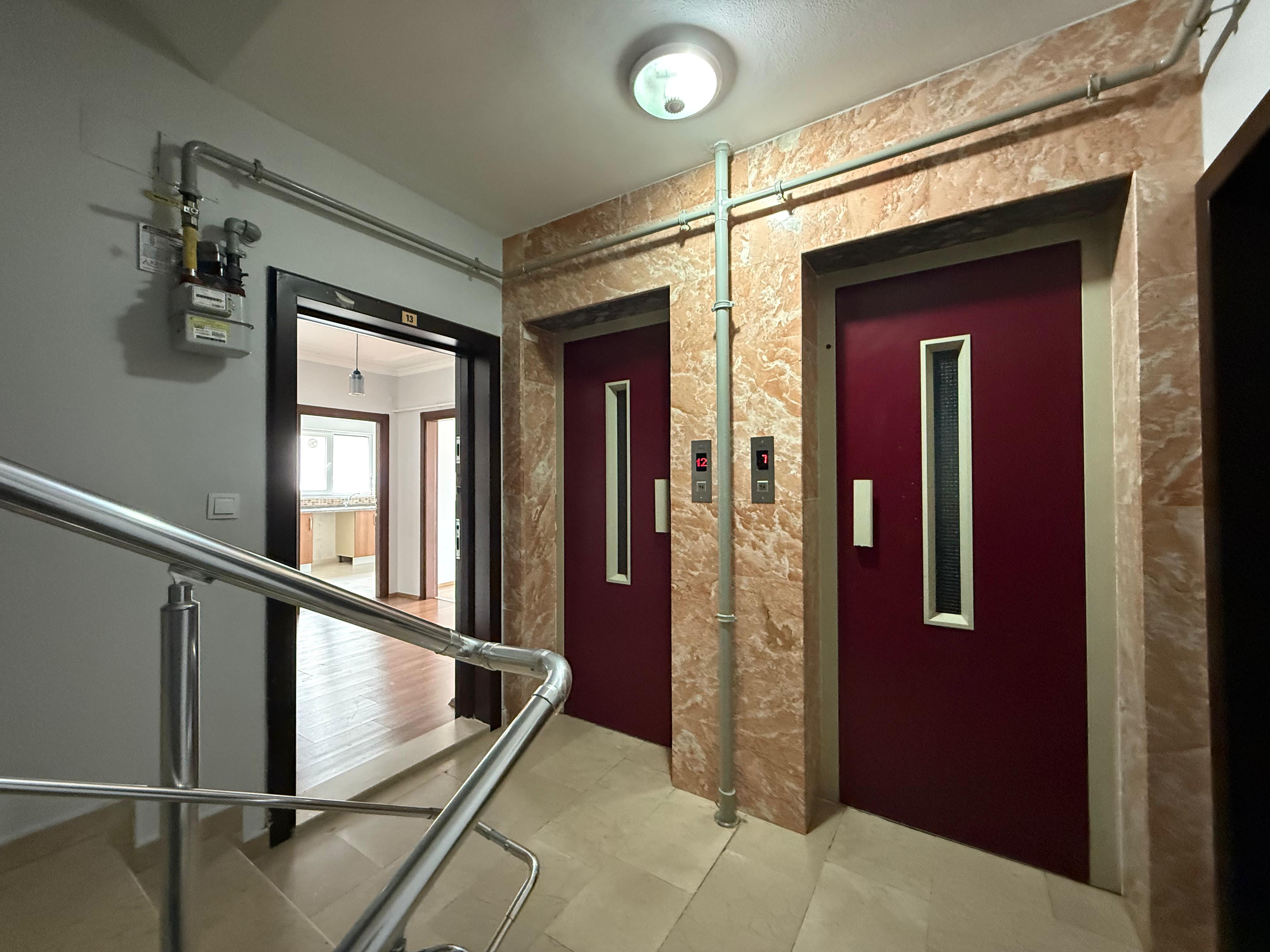 ÇUKURÇAYIR'DA 3+1 KİRALIK DAİRE